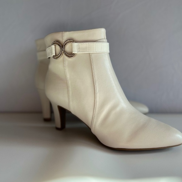 Life Stride Guild 2 Ankle Boots Women's Size 10W in Cream - Picture 7 of 12